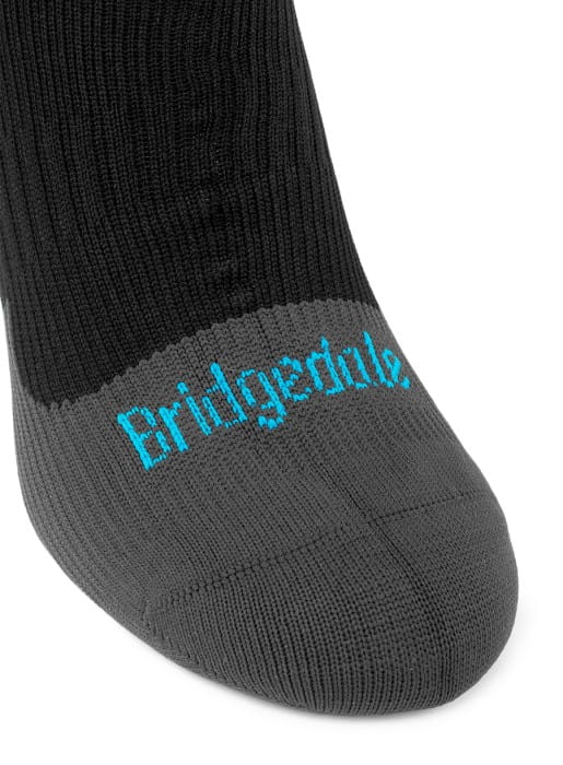 skarpety-bridgedale-storm-sock-mw-knee-blk-blu3.jpg