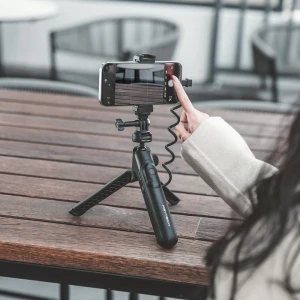 Statyw PGYTECH Caplock MantisPod Power do Insta 360_7.webp