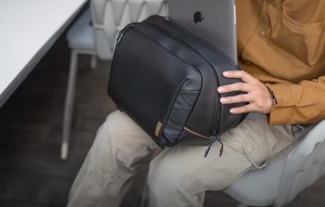 PGYTECH OneGo Solo V2 10L (czarny)_1.jpg