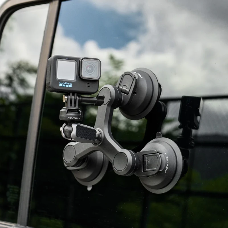 Uchwyt do kamer sportowych PGYTECH trójramienny z mocowaniem Suction Cup_1.webp