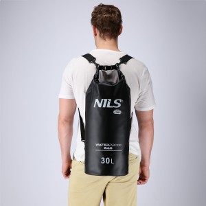 WOREK WODOODPORNY CZARNY 30L NILS CAMP NC1703