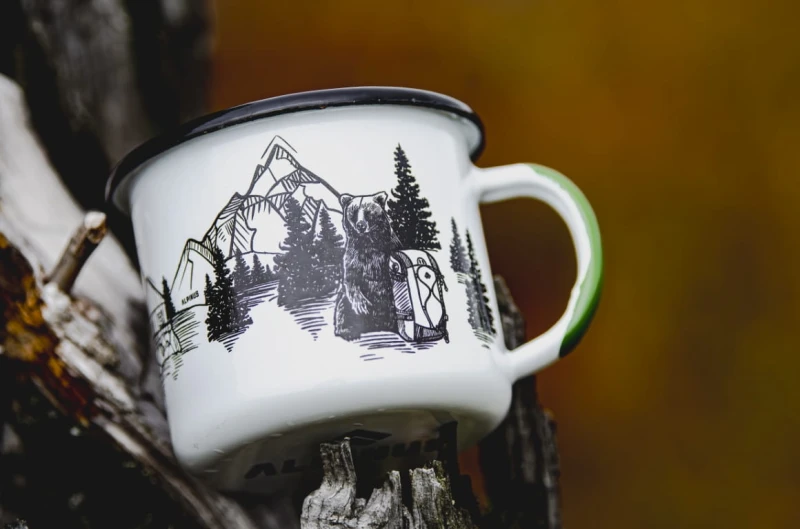 Kubek emaliowany Alpinus niedźwiedź 350ml