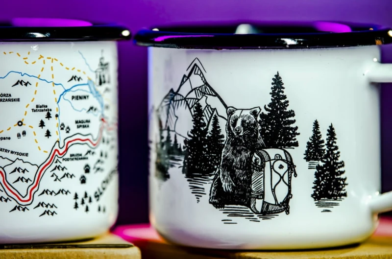 Kubek emaliowany Alpinus niedźwiedź 350ml