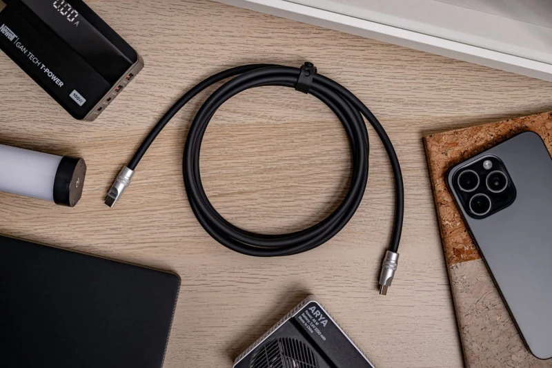 Kabel Newell USB-C - USB-C 100 W, 2 m, silikonowy, czarny_04_HD.jpg