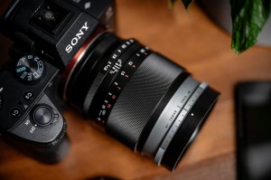 Obiektyw Voigtlander Portrait Heliar 75 mm f_1,8 do Sony E_13_HD.jpg