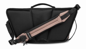 Torba fotograficzna Wandrd Rogue Sling 9 l v2 - brązowa_03.jpg