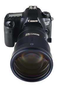 Obiektyw Laowa C-Dreamer 200 mm f_2 AF FF do Canon EF_06_HD.jpg