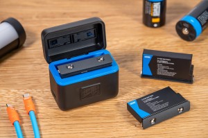 Ładowarka dwukanałowa Newell STD-USB do akumulatorów CINSBAHA do Insta360 X5_08_HD.jpg