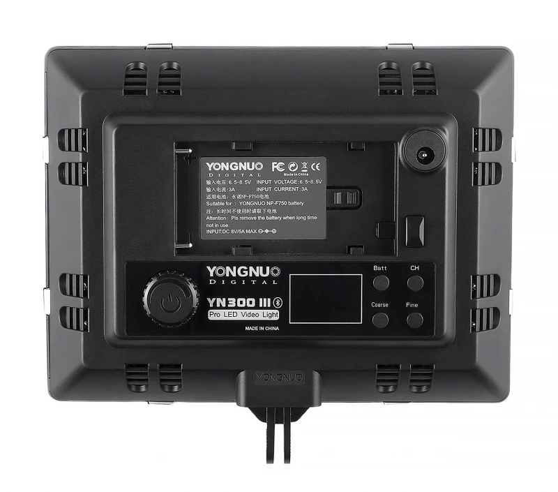 Lampa LED Yongnuo YN300 III - WB (3200 K - 5600 K)_01_HD.jpg