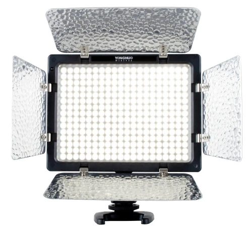Lampa LED Yongnuo YN300 III - WB (3200 K - 5600 K)_02_HD.jpg