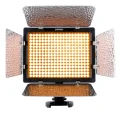 Lampa LED Yongnuo YN300 III - WB (5600 K)_02_HD.jpg