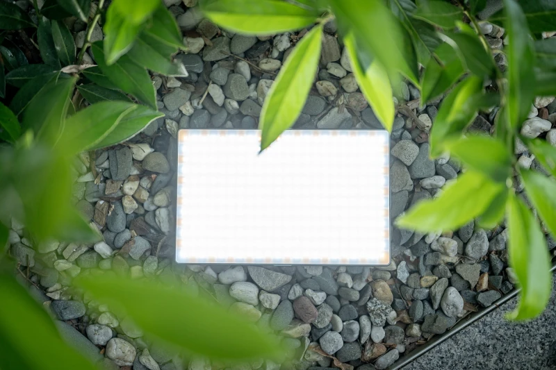 Lampa LED Newell RGB-W Rangha Max XL_09_HD.jpg