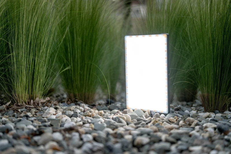 Lampa LED Newell RGB-W Rangha Max XL_11_HD.jpg