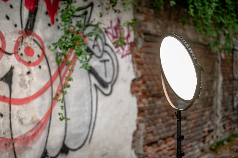 Lampa LED Newell Air Artha XL RGB RC APP_20_HD.jpg