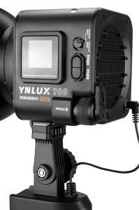 Lampa LED Yongnuo LUX100 Pro - WB (2700 K - 6500 K)_07_HD.jpg