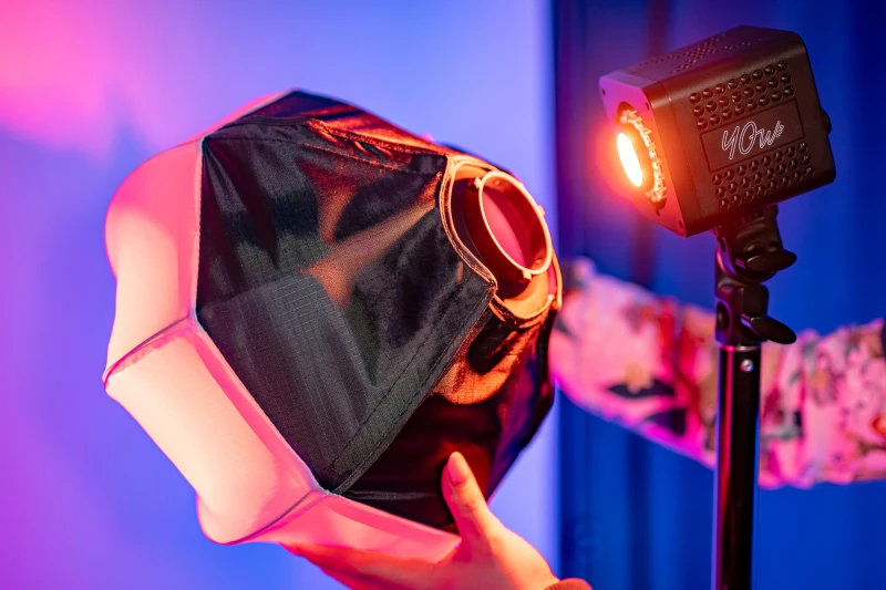 softbox-lantern-newell-30-cm-mini-bowens-do-lampy-tara (6).jpg