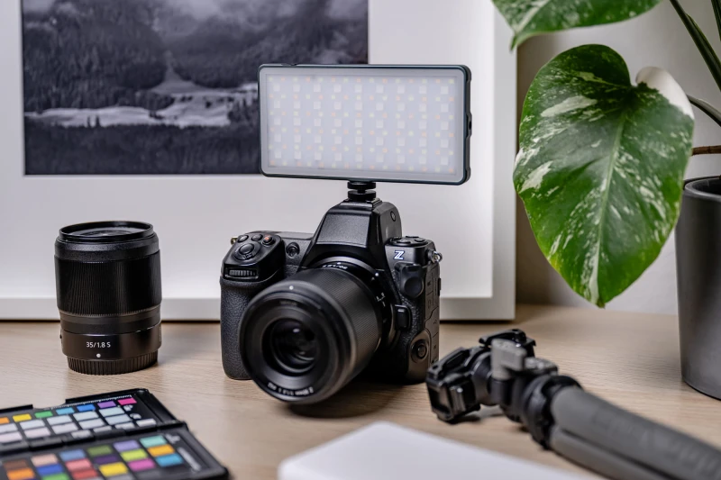 Zestaw Newell Rangha Set - Lampa LED RGB-W Rangha z dyfuzorem i statywem_18_HD.jpg