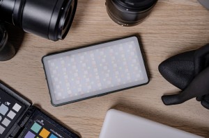 Zestaw Newell Rangha Set - Lampa LED RGB-W Rangha z dyfuzorem i statywem_23_HD.jpg