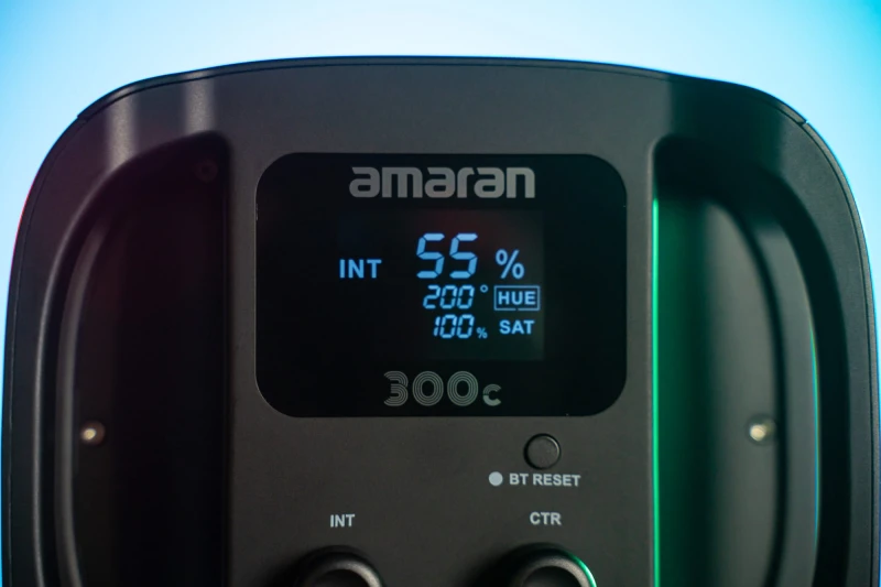 Lampa LED Amaran 300c - szara_35_HD.jpg