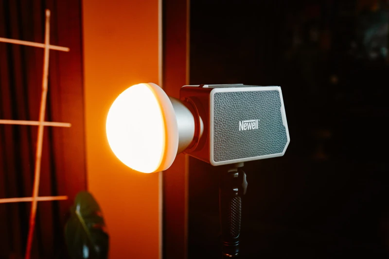 Lampa LED Newell Zora 90 RGB_29_HD.jpg