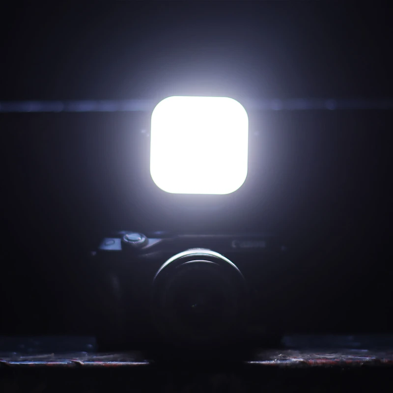 Lampa LED Ulanzi VL66 - WB (3200 K - 6500 K)_10_HD.jpg