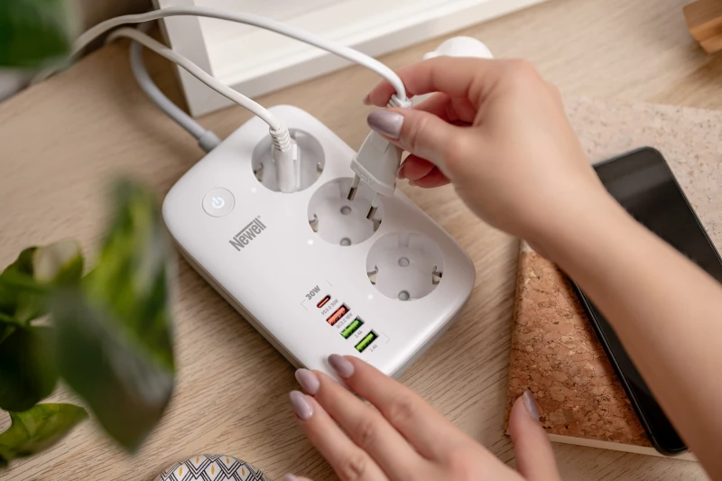 Listwa zasilająca Newell Power Office WiFi PD 30W_18_HD.jpg
