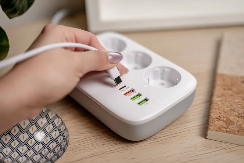 Listwa zasilająca Newell Power Office WiFi PD 30W_22_HD.jpg