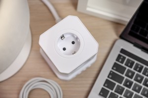 Kostka zasilająca Newell GaN Power Cube 9w1 - biała_10_HD.jpg
