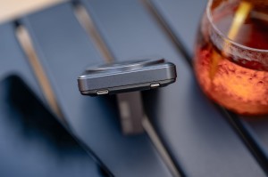 Power Bank Newell MS-10000 Pro MagSafe 10000 mAh Lightning, USB-C - szary_17_HD.jpg