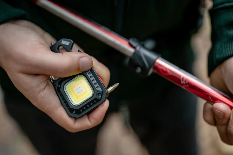 Lampka LED Newell Lunar Multitool + statyw_10_HD.jpg