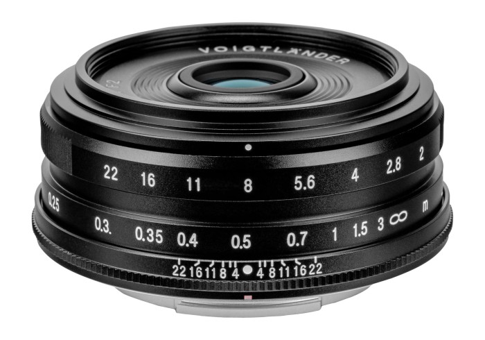 Obiektyw Voigtlander Ultron 27 mm f_2,0 do Fujifilm X - czarny_01_HD.jpg