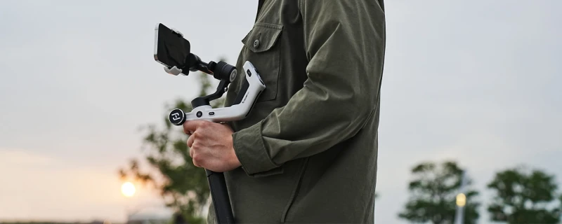 Grafika - Gimbal ręczny FeiyuTech Scorp mini P Kit do smartfonów - biały_03.jpg