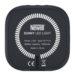 Lampka LED Newell Sunny do smartfona_04_HD.jpg