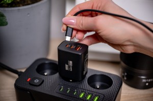 Ładowarka sieciowa Newell GaN 65 W - EU_19_HD.jpg