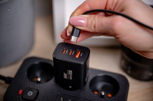 Ładowarka sieciowa Newell GaN 65 W - EU_20_HD.jpg
