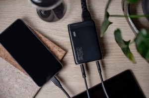Ładowarka sieciowa Newell GaN 240 W - EU_14_HD.jpg