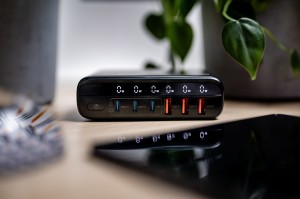 Ładowarka sieciowa z zestawem adapterów Newell GaN Tech T-power 140 W_19_HD.jpg