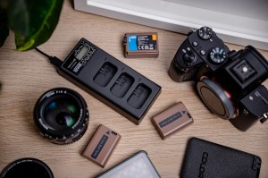 Ładowarka trzykanałowa Newell CD-USB-C do akumulatorów EN-EL14 do Nikon_17_HD.jpg