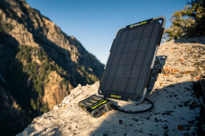 Zestaw solarny Nomad 5 z Guide 12 Plus_7.jpg