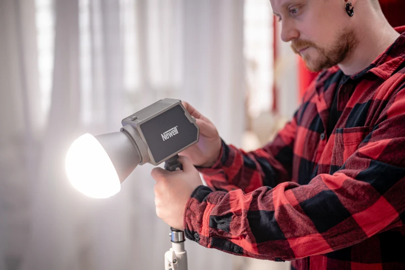 Lampa LED Newell Zora 60 WB (2700 - 6500 K)_24_HD.jpg