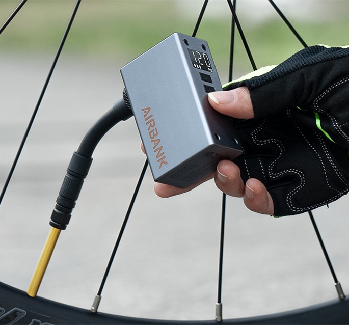 Mini pompka rowerowa Cycplus AS220 PRO POCKET 2 PRO AIRBANK-1.jpg