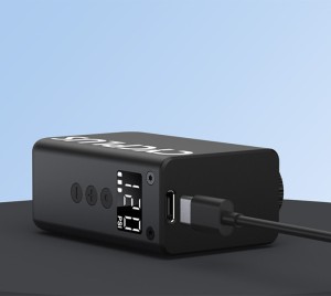 Mini-pompka-elektryczna-Cycplus-AS2-ULTRA-lifestyle-5.jpg