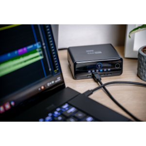 Ładowarka sieciowa Newell GaN 240 W TFT - EU