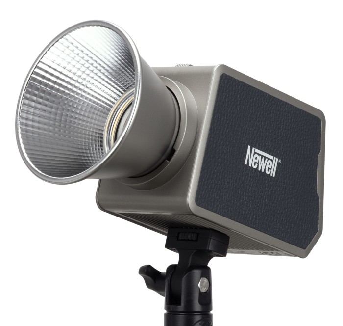 Lampa LED Newell Zora 90 RGB_05_HD.jpg