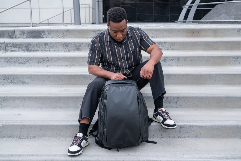 plecak-wandrd-transit-travel-backpack-35-l-czarny (27).jpg