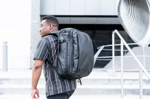 plecak-wandrd-transit-travel-backpack-35-l-czarny (32).jpg