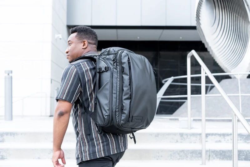 plecak-wandrd-transit-travel-backpack-35-l-czarny (32).jpg