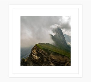 SECEDA PRZED BURZĄ - DOLOMITY kwadrat biała rama.jpg