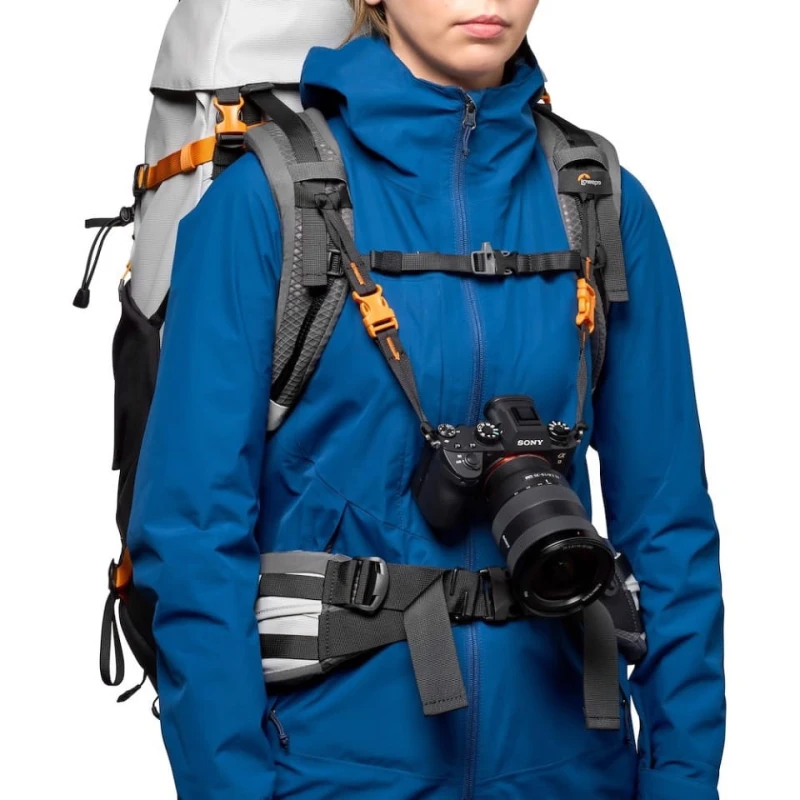camera-backpack-lowepro-photosport-pro-strap1.jpg