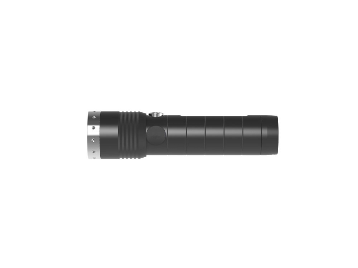 Latarka Ledlenser MT14 (2).png